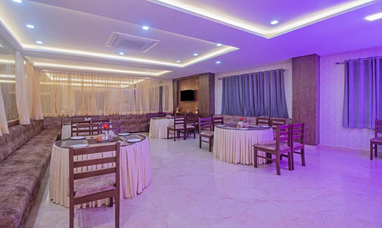 Treebo The Empire Near Taj Mahal Agra Hotel Agra  Exterior photo